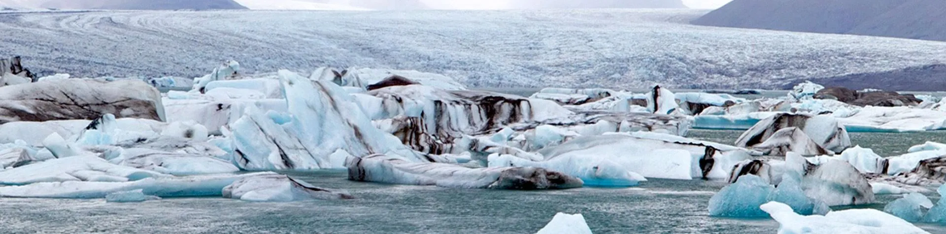 Jökulsárlón Glacial Lagoon & boat trippick-up 7 AM/14.5 hrs (A10)